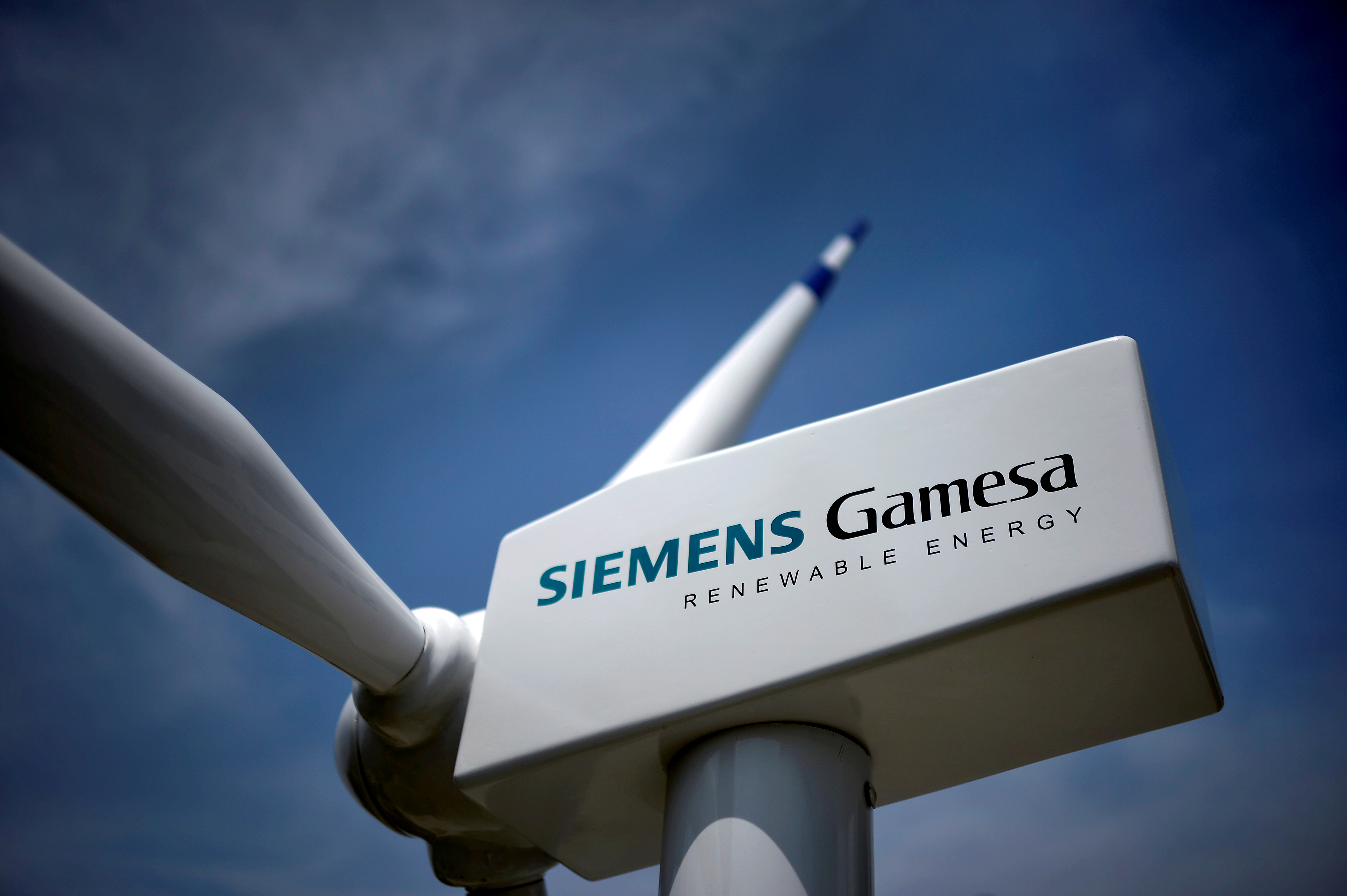 Siemens spin-offs turn their attention to hydrogen-producing turbines