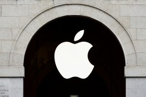 Apple Eyes First Vietnam Online Store in Emerging Markets Push