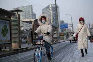 Beijing to track down visitors as new wave of coronavirus strikes city
