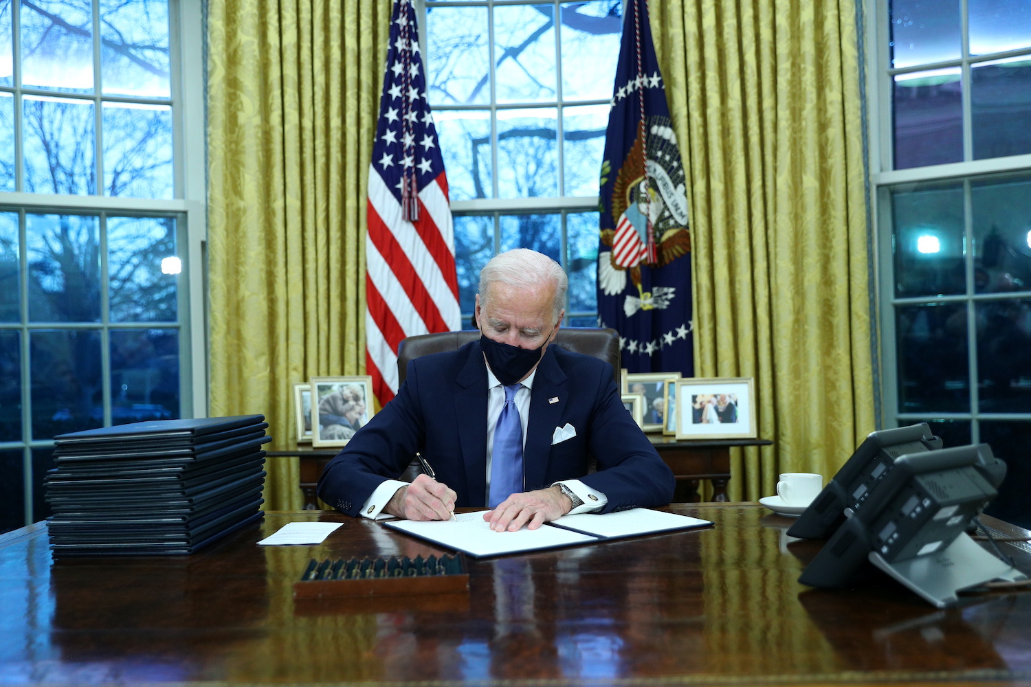 Biden era begins with executive orders to replace Trump policies