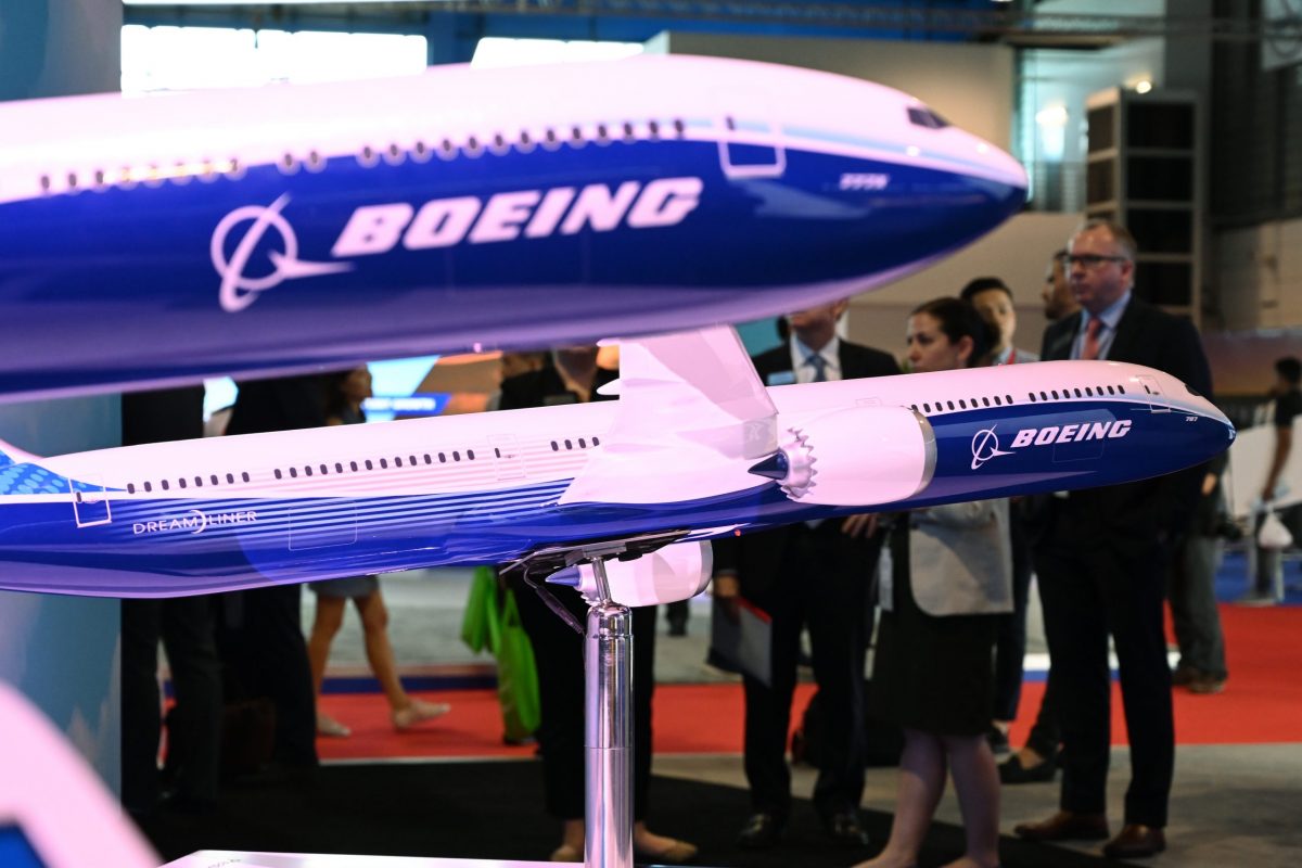Boeing to lay off 10% of workers in civil aviation