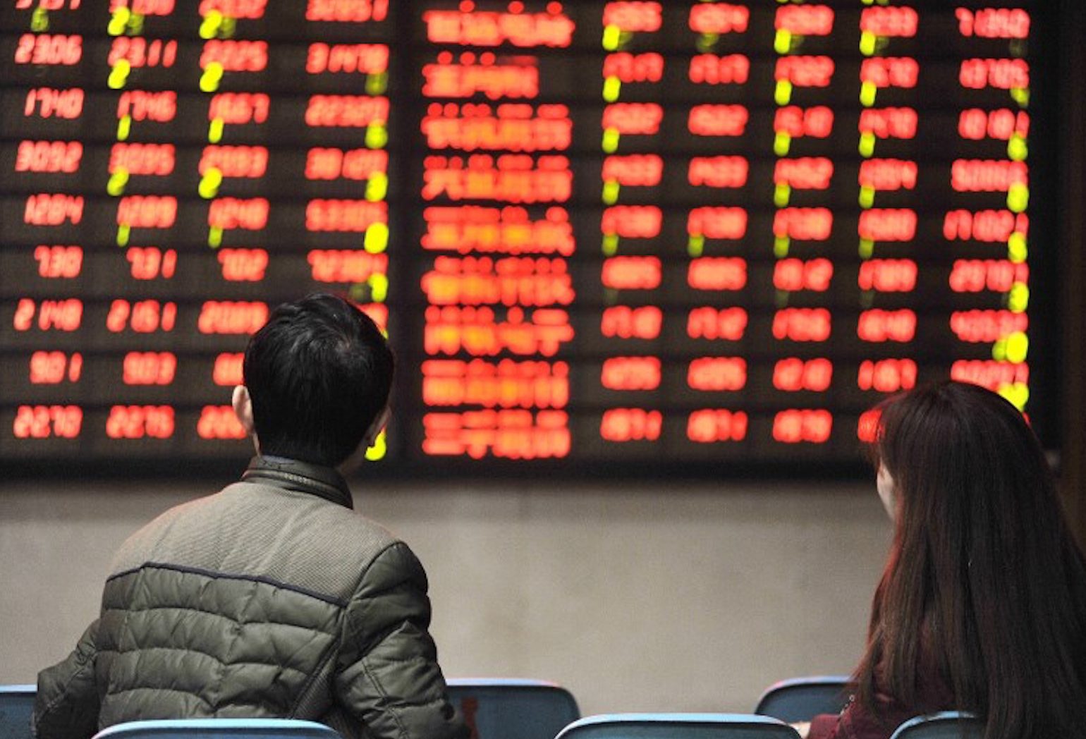 China Tech and Property Stocks Tumble, Dragging Down Local Indexes