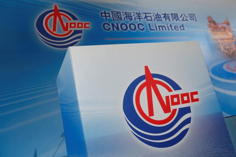 Chinese oil and gas major CNOOC has sounded out potential buyers of its interests in US oilfields and shale gas fields, sources say.