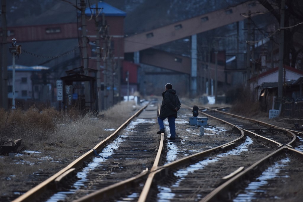 Miners in Limbo as Beijing’s Last Coal Mine Closes