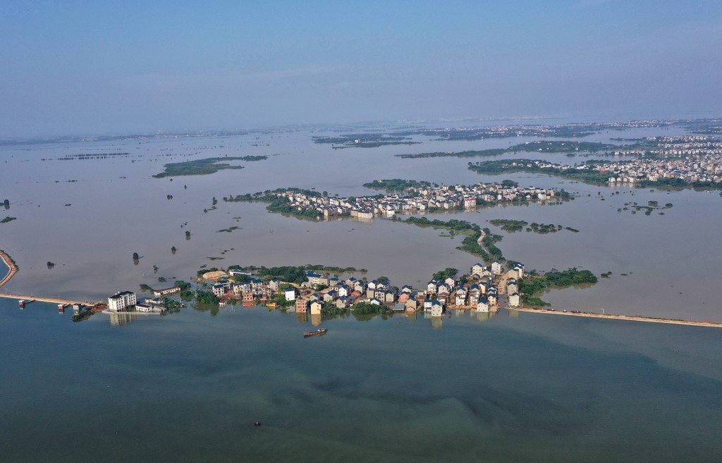 Critical China Factory Hubs Face Greatest Climate Change Risk