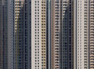 Ebbing Covid Wave Slows Decline in Hong Kong Home Prices