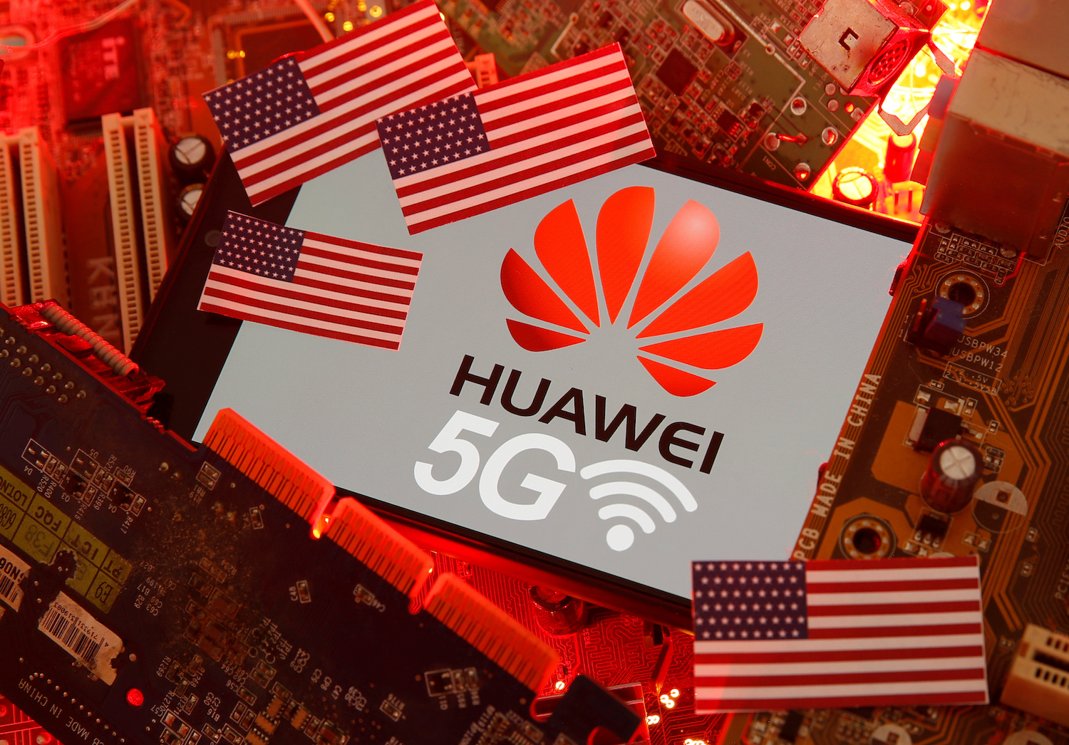 Trump hits Huawei in final anti-China flurry