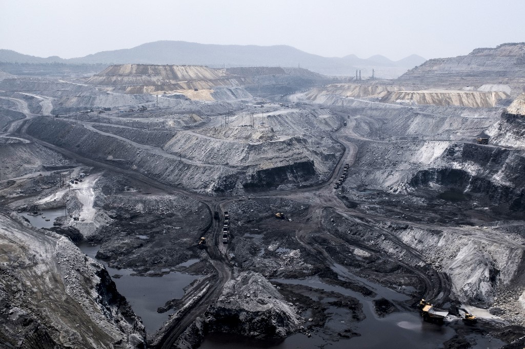 India Opens Up Coal Mining to Private Sector