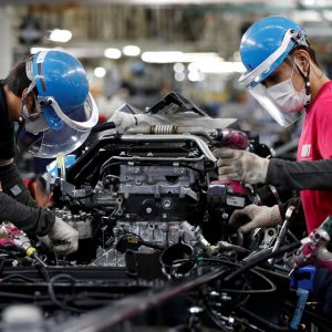 Japanese Factory Output Sets Fastest Pace in Nearly a Decade