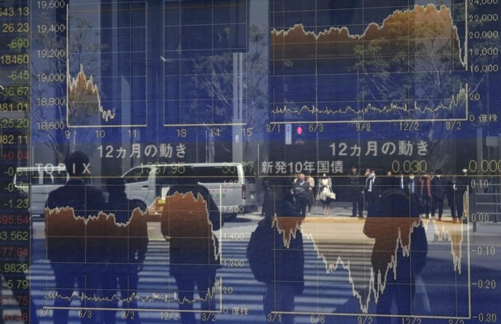 Asia stock markets advance