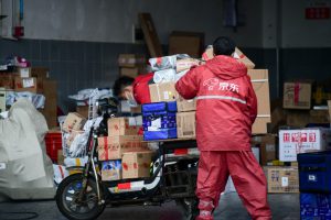 China e-commerce transactions surge to 34tn yuan