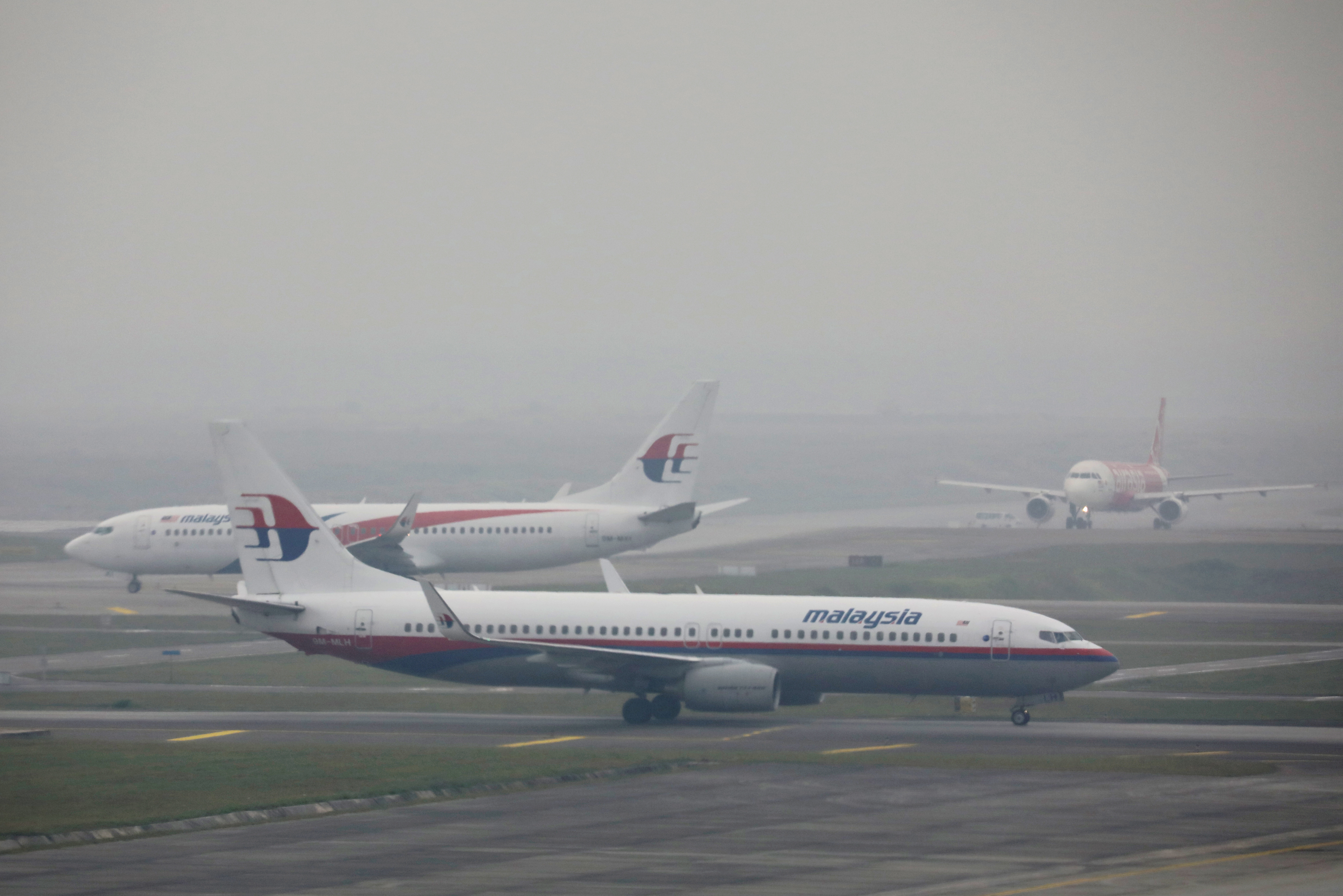 Malaysia to stop funding state airline if lessor talks fail