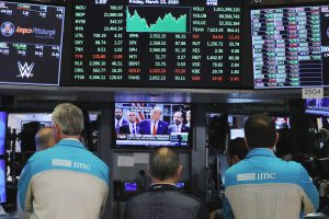 Investors mull central banks’ restraint
