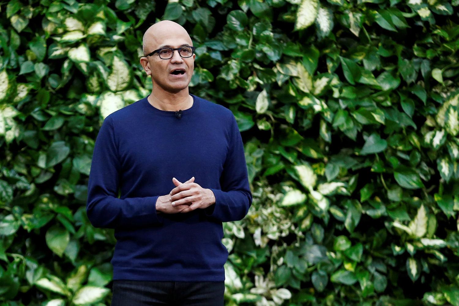 Microsoft backs pay-for-news plan with challenge to Google