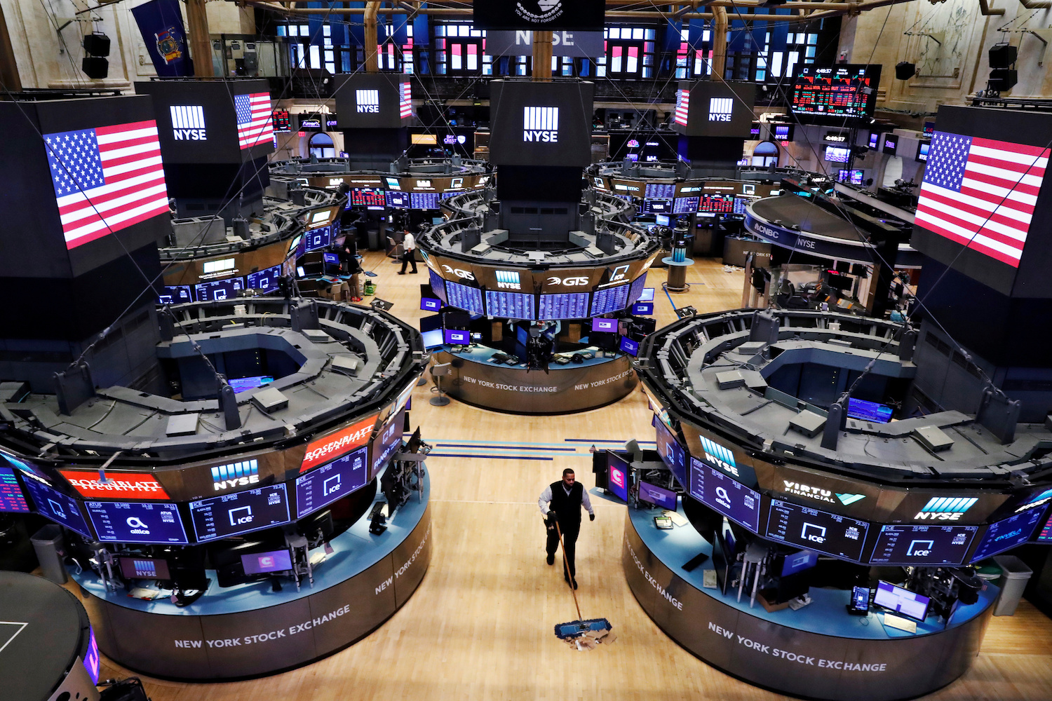 US Markets Seek New Listings as Chinese Companies Retreat ...