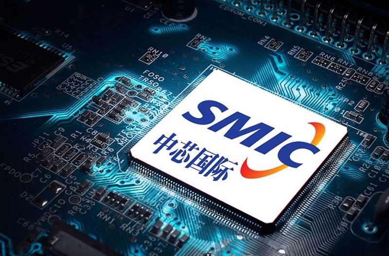 Shares in Chinese chipmakers and tech giants fell on Monday, after US export control measures announced late last week.