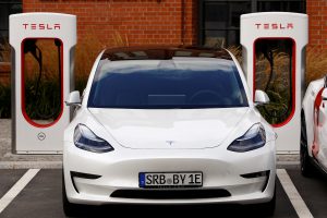 Tesla launches fast electric car charging in Berlin