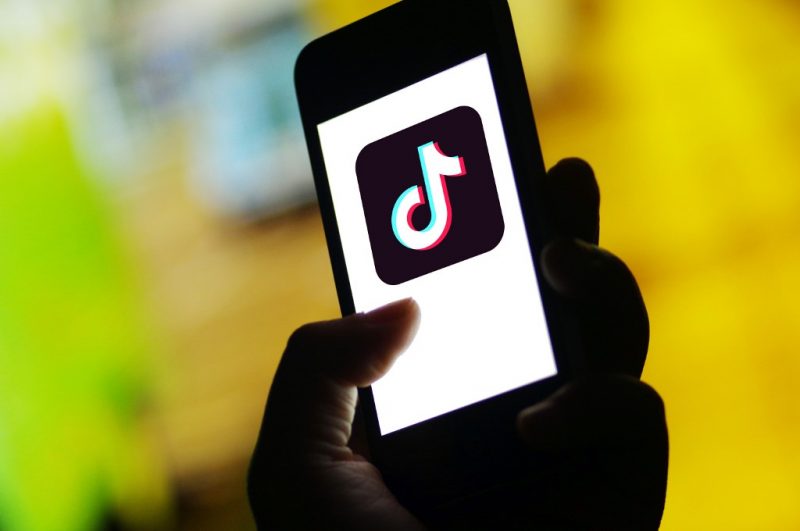 Two US senators plan to introduce legislation this week aimed at letting the government “ban or prohibit” foreign technology products such as Chinese-owned TikTok.