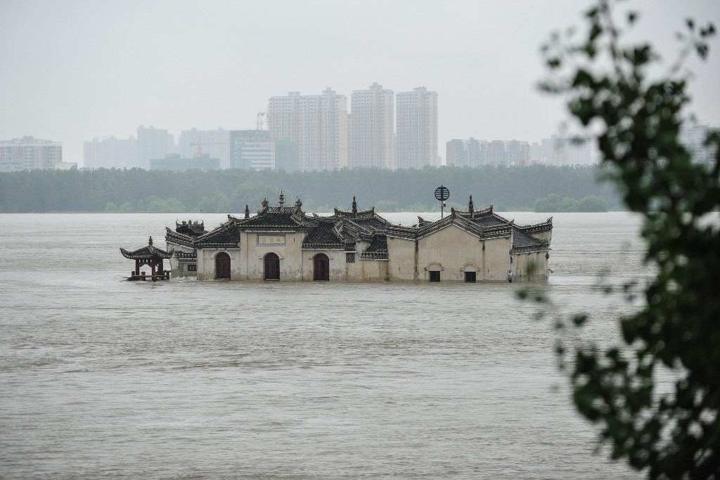China plan to rebuild flood-ravaged Yangtze basin