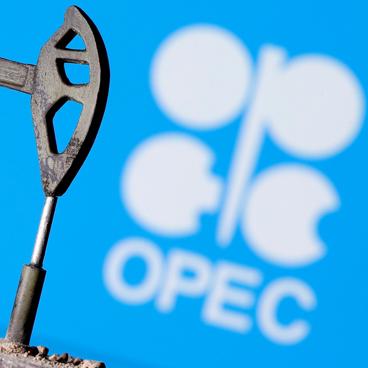 Oil advances towards $70 as OPEC prepares to set output