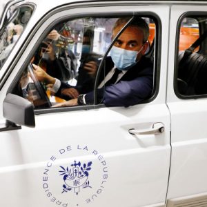 France hails Chinese battery factory for Renault in electric push