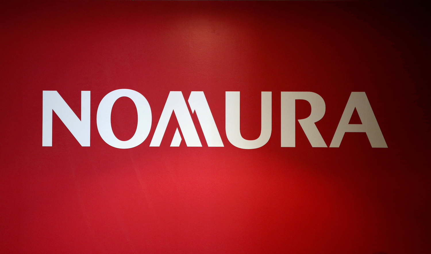 Retail, Wholesale Slump Hits Profits at Japan’s Nomura