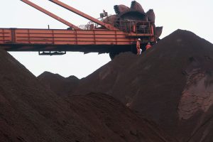 China Warns Against Publishing False Iron Ore Information