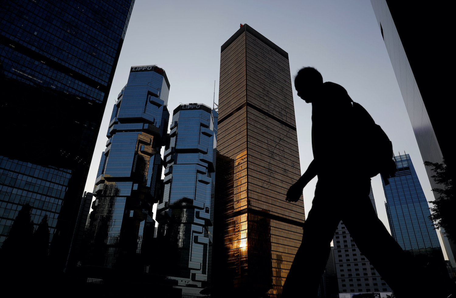 China’s Anti-Sanctions Plan for Hong Kong Unsettles Global Banks