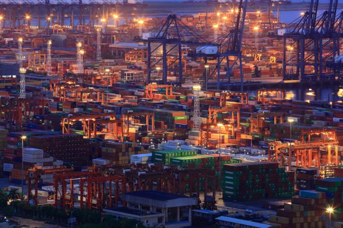 TransPacific Cargo Surges on US-China Tariffs Backdown