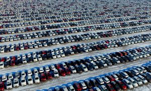 Supply Chain Snarls Seen Costing Automakers $210bn This Year