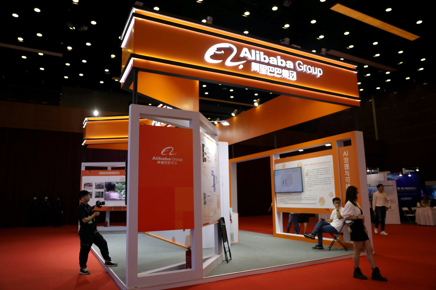 China Orders Alibaba And Tencent To Open Up Platforms To Each Other