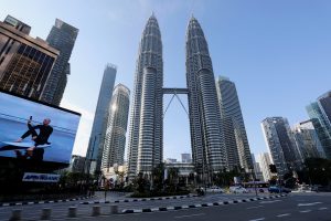 Malaysia Pledges Big Spending, Green Goals in Five-Year Economic Plan