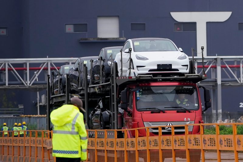 Tesla has ramped up production at its factory in Shanghai and is now aiming to make 22,000 EVs a month.