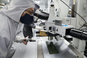 US Chipmakers Selling Advanced Chips to China: ASML Chief