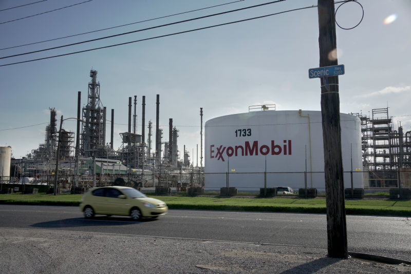 ExxonMobil Debates Exit from Vietnam Project: WSJ