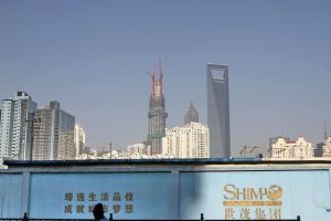 Shimao Shares Fall as Exchange Suspends Developer’s Bonds