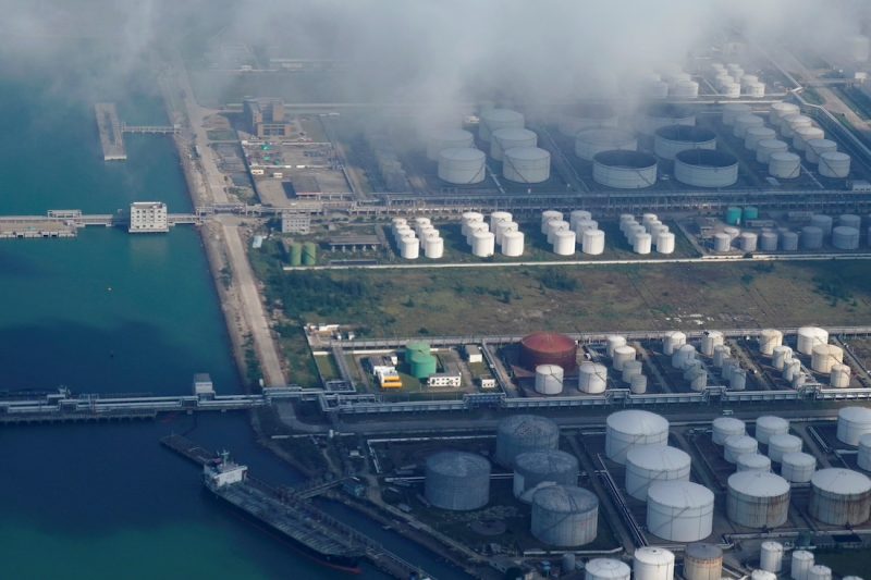 China Oil Refiners Prepare to Raise Output As Demand Lifts