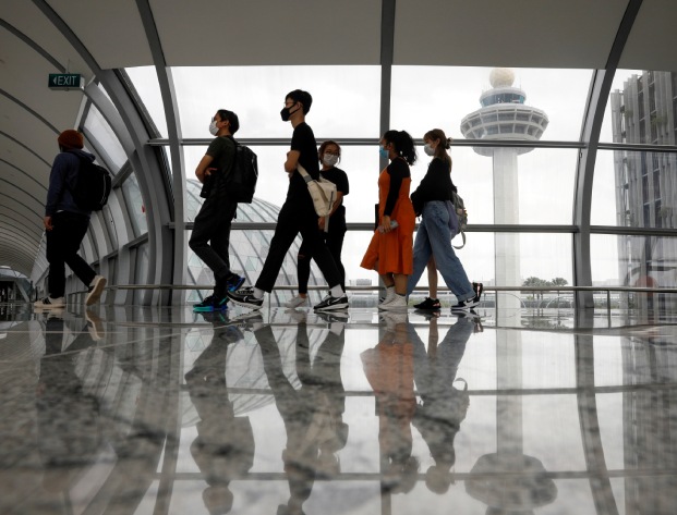 Singapore Vaccine Travel Lanes Boost Visitor Arrivals – ST