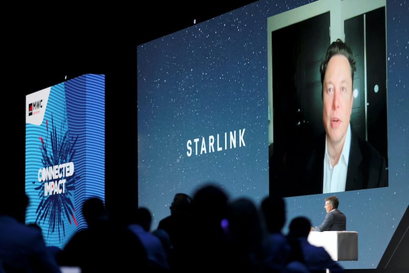 Elon Musk’s SpaceX to Connect Starlink With Planes, Trucks, Ships