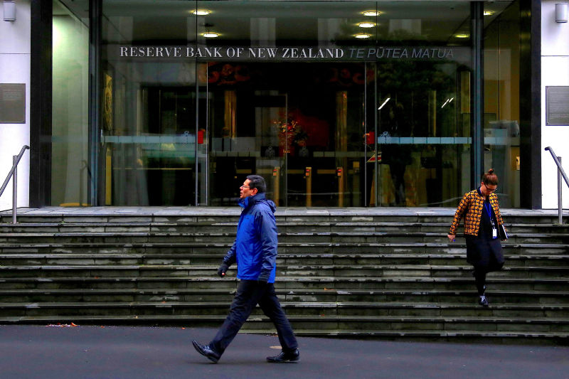 New Zealand Central Bank Looks At Future of Cash
