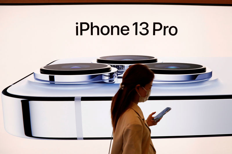 Restrictions on movement in China have held up production of new iPhones, a new report says.