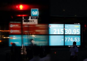 Asian Markets Edge Ahead But Ukraine, Fed Fears Persist