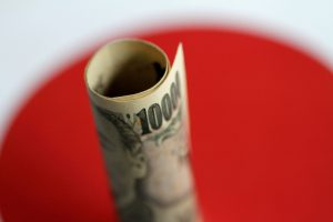 Japan, US to Keep Close Watch on FX as Yen Hits 6-Year Low