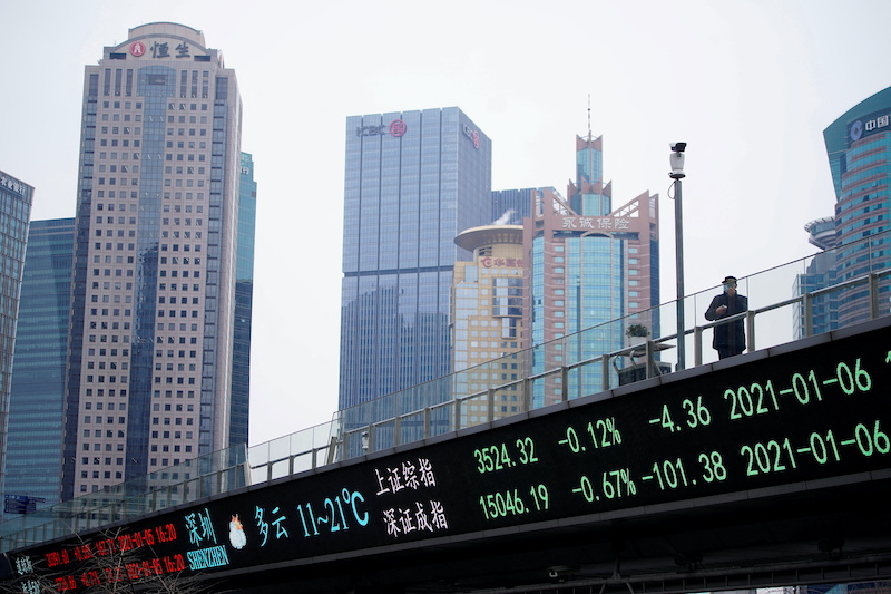 Stock exchanges in Shanghai and Shenzhen had lost about $519bn in market cap, while firms on the Nasdaq Golden Dragon index lost some $31bn.