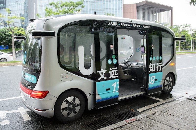 A self-driving bus