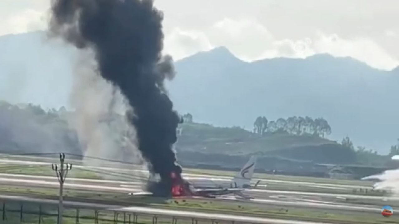 Tibet Airlines Flight Aborts Takeoff, Catches Fire - Asia Financial News