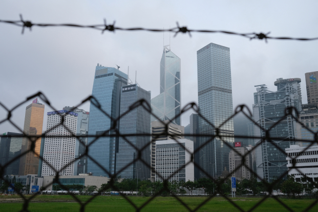 China to Reopen Hong Kong Border as Curbs Rollback Continues
