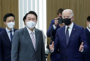 Samsung’s Lee Gets Pardon to Help Ramp Up Korean Economy