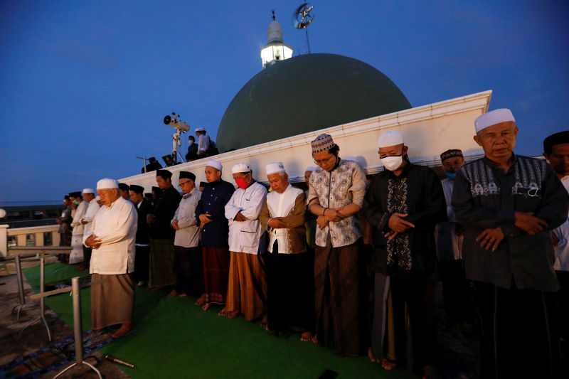 Indonesia has set a record for suksuk Islamic bonds.