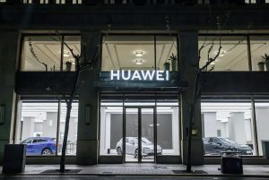 India Turns up Heat on Huawei Over Tax Evasion - ET